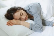 晚上睡觉流口水是什么问题女人,晚上睡觉流口水