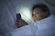 睡眠质量不好多梦是什么原因,凌晨35点醒来身体暗示什么