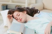浑身无力睡觉时身体出汗是什么原因,睡觉时身体出汗是什么原因