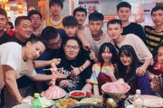 LOL主播PDD直播咳血，或跟减肥太累有关，减肥餐看着让人心酸，你有何看法？