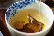 陈皮和什么一起泡水喝比较好陈皮和什么一起泡水喝比较好,都有什么效果