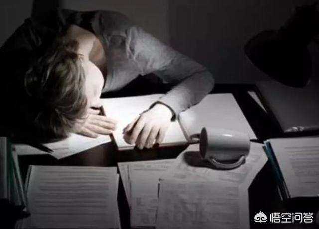 “脸上”有4种表现，说明你的肠道脏透了，若没有，肠道还算干净<strong>肠道</strong>。指的哪些表现？