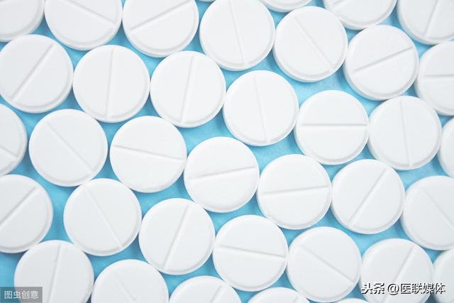 胃溃疡会导致癌变？医生坦言：治疗胃溃疡<strong>胃溃疡</strong>，有5大方法