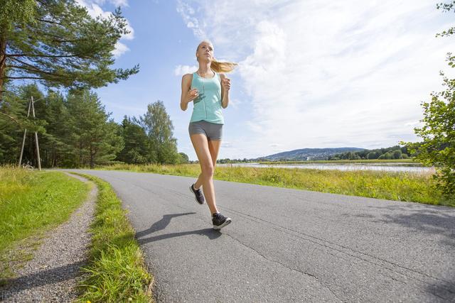 跑步以及慢跑是低效的减肥方式吗<strong>跑步减肥</strong>？
