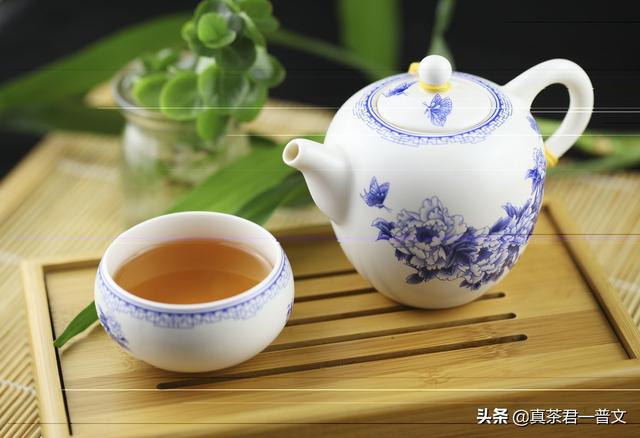 普洱生茶放多久才不伤胃<strong>健胃</strong>？
