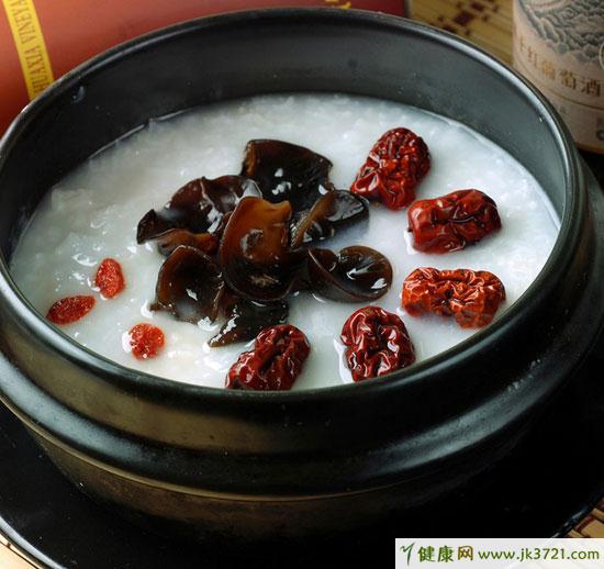 吃什么可以美白祛斑,吃什么食物祛斑美白最有效