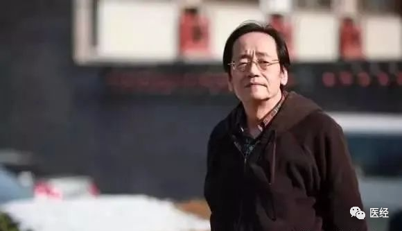 倪海厦治疗眼袋肿大,倪海厦治疗眼袋