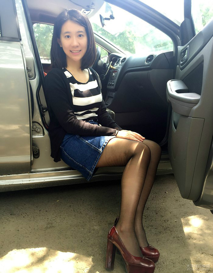 清纯女友健身房被调教的简单介绍
