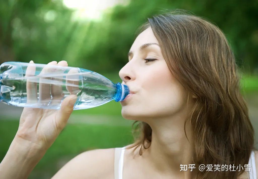 减肥多喝水,减肥多喝水会胖吗