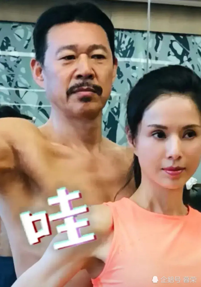 李若彤张丰毅晒健身合照,健身真的能让人更年轻吗?李若彤张丰毅健身合照