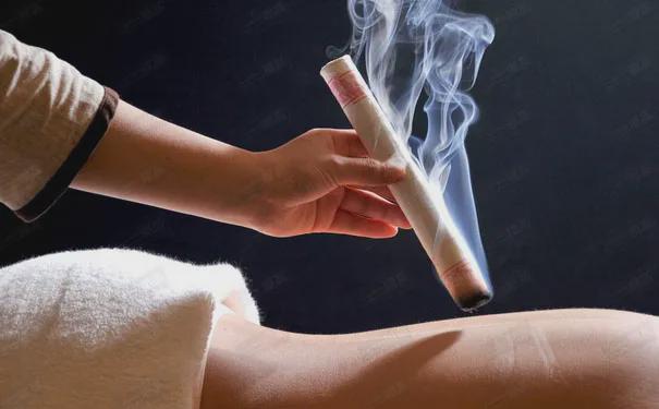 艾灸肚脐对女性的好处和坏处,艾灸