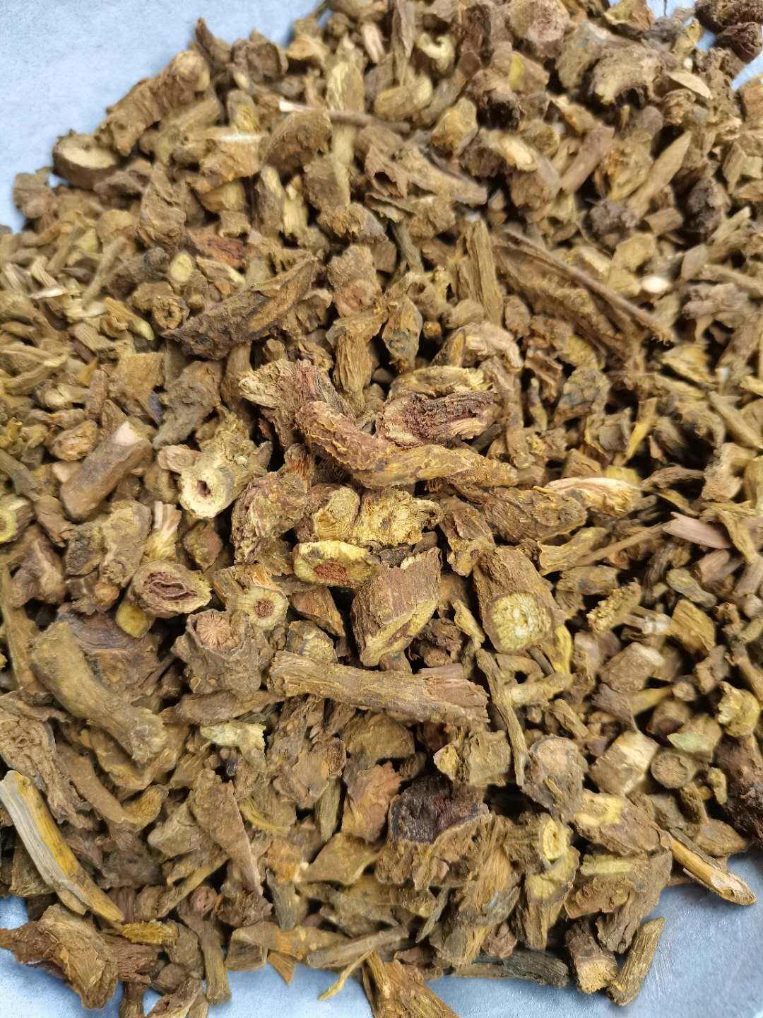 炒黄芩和黄芩的功效是一样的吗,炒黄芩