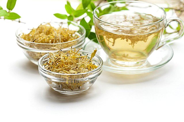 金银花茶的功效和作用及禁忌,金银花茶的功效和作用