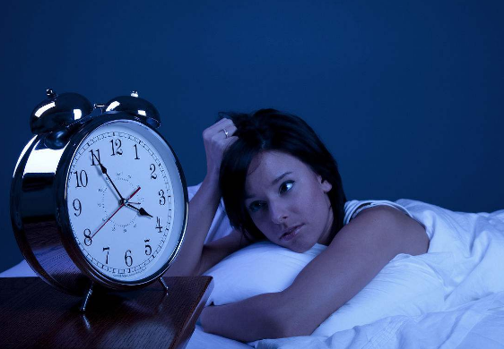 睡眠质量不好半夜老醒是什么原因睡眠质量不好半夜老醒是什么原因引起的