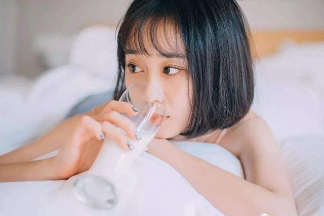 减肥喝酸奶 减肥喝酸奶