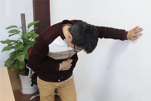 肠子一直叫很响不疼,肠子疼