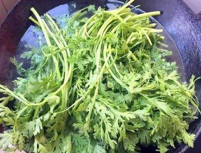 哪种菜可以起到缓解失眠的效果失眠最怕的2个蔬菜