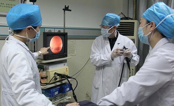 老人做胃镜检查需要提前做什么准备做胃镜检查需要提前做什么准备