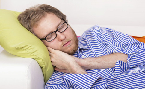 睡觉打噜是什么原因引起的睡觉打噜是什么原因?